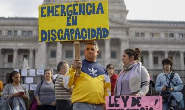 A días de la llegada de León XIV, el Gobierno invitó a la Iglesia para hablar de discapacidad