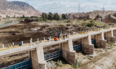 Avanzan los trabajos de refuncionalización del sistema de compuertas del dique José Ignacio de la Roza