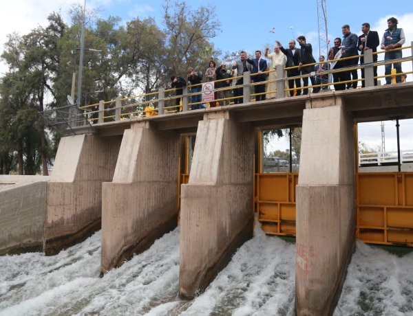 Orrego encabezó la tradicional Bendición de las Aguas en el Partidor San Emiliano