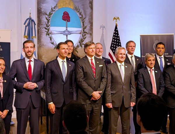 Dos altos funcionarios del gobierno de Trump visitarán la Argentina la próxima semana