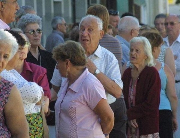Jubilados: el Gobierno oficializó el bono de hasta $70.000 para noviembre