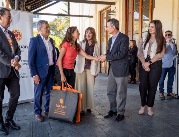 Emprendedores sociales textiles y gastronómicos recibieron herramientas para hacer crecer sus iniciativas