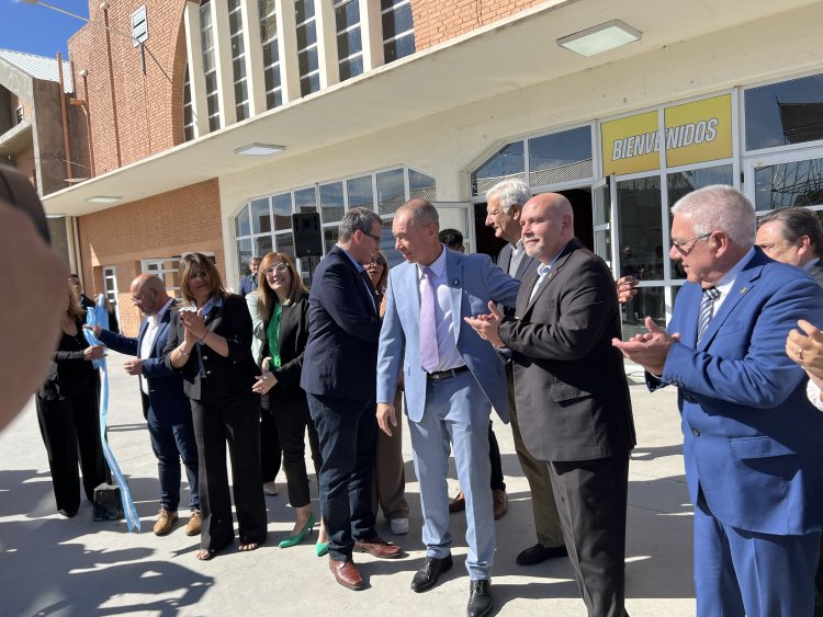 La Feria Provincial de la Cultura Popular y el Libro continúa con sus actividades con normalidad