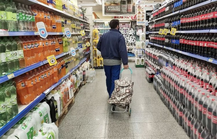 El paro de colectivos golpeó duramente al comercio sanjuanino: las ventas cayeron hasta un 70%