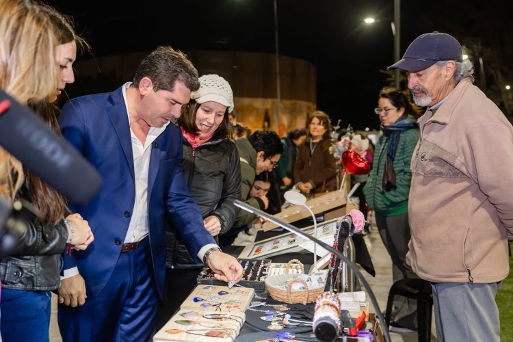 Orrego recorrió la Expo Mamá, con más de 150 artesanos y emprendedores sanjuaninos