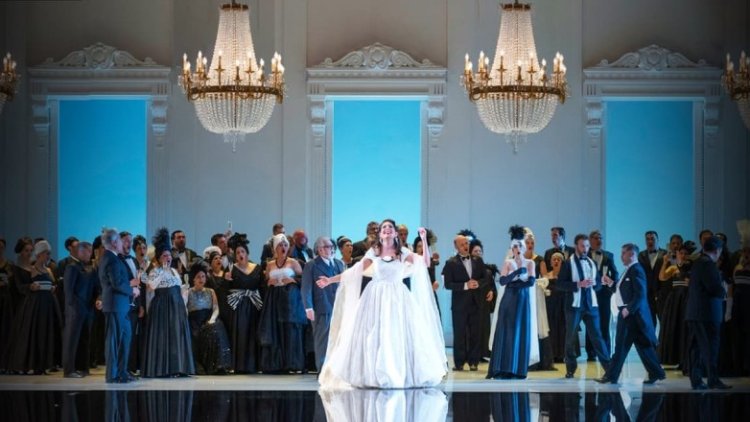 La Traviata lidera las propuestas del fin de semana