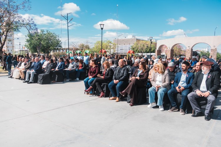 Rawson celebró el Día del Empleado Municipal con un emotivo reconocimiento a sus trabajadores
