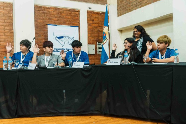 Jóvenes con voz y voto: Rawson abrió las sesiones de “Concejal por un Día”