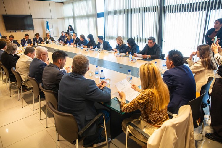Diputados recibieron a ministros del Ejecutivo por el financiamiento de la Ruta 40 sur